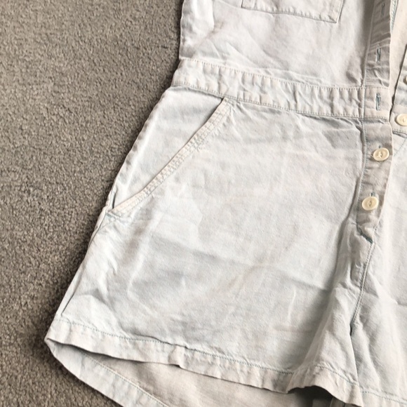 Adorable, OUTERKNOWN BRAND  linen and cotton romper. Super cute! Size small. - Picture 3 of 6